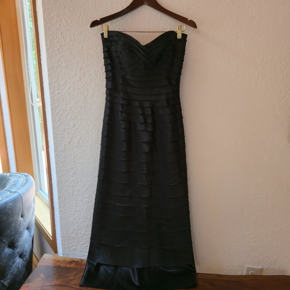 BCBGMaxAzria Black Tiered Maxi Formal Sweetheart Neckline Dress